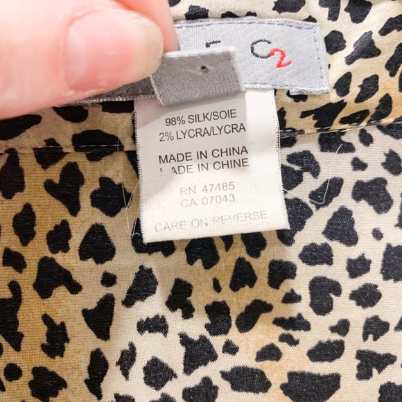 Stretchy Silk Animal/Cheetah/Leopard Print Button Down Blouse - Picture 8 of 8